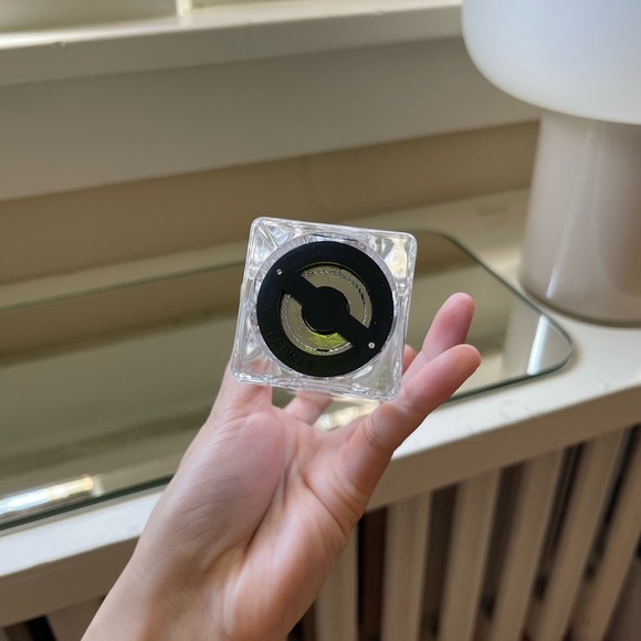 Vintage Lucite Pepper Grinder - Picture 5 of 7